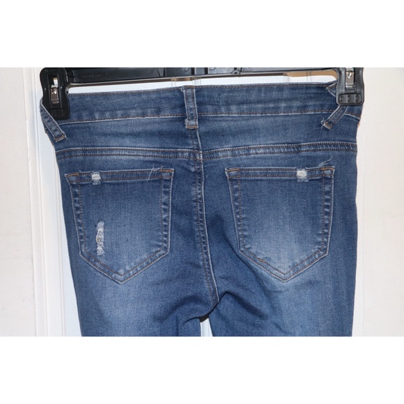 Encore Women’s Distressed Skinny Jeans - Picture 7 of 9